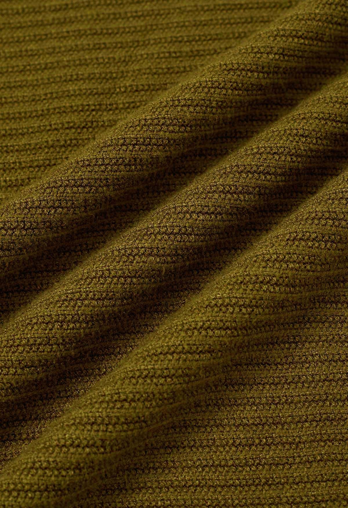 Pull en tricot à épaules tombantes et ourlet à franges asymétriques en olive