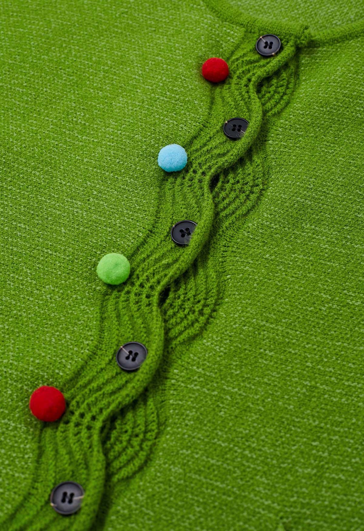 Cardigan en tricot à poches plaquées avec boutons ondulés et pompons colorés en vert