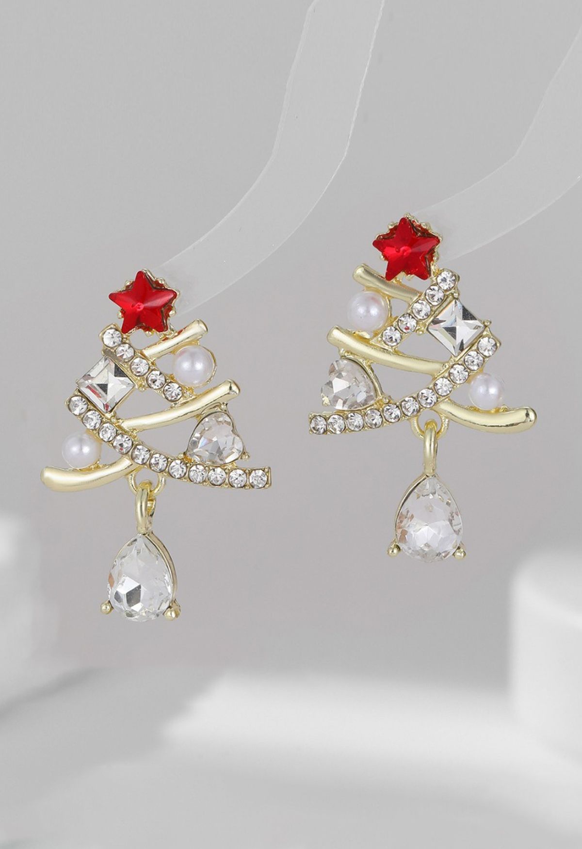 Boucles d'oreilles en forme d'arbre creux en forme d'étoile rouge