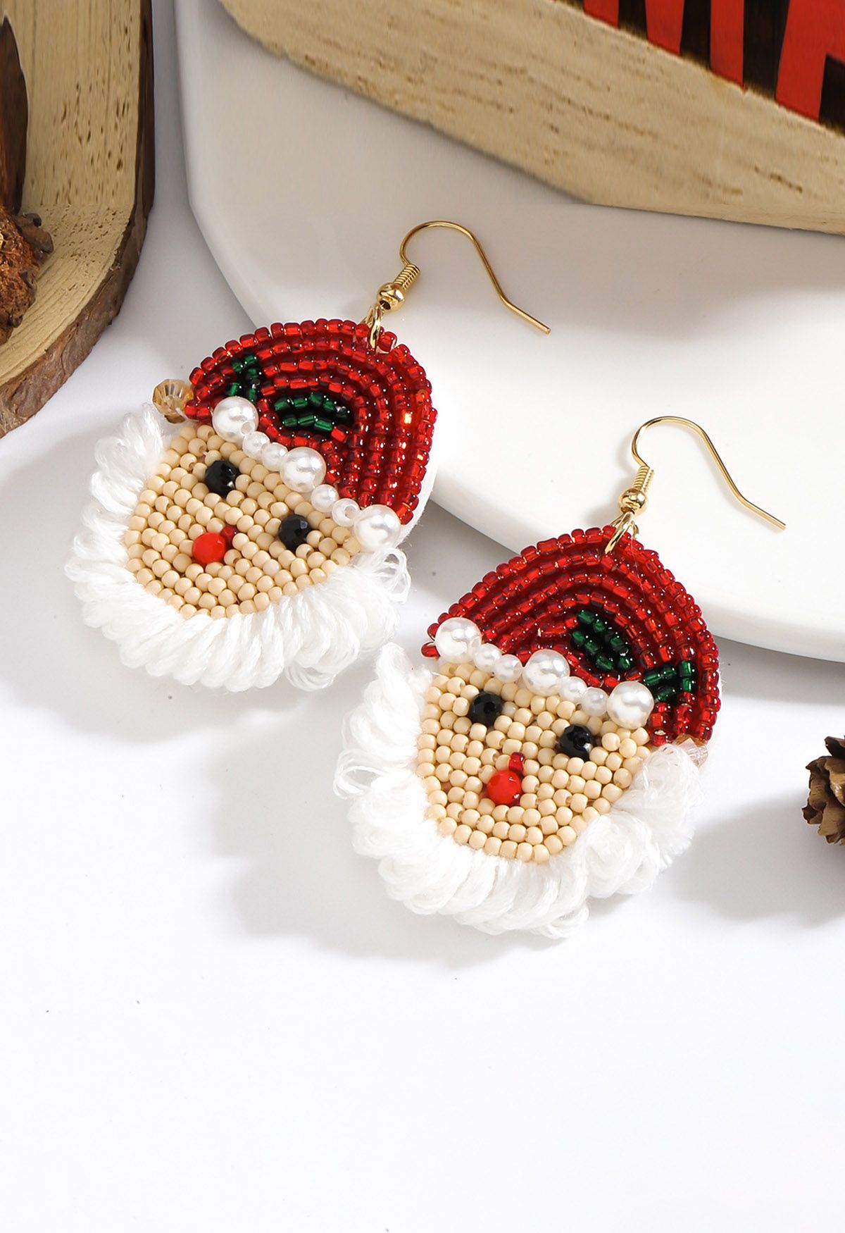 Boucles d'oreilles à crochets en perles du Père Noël joyeux