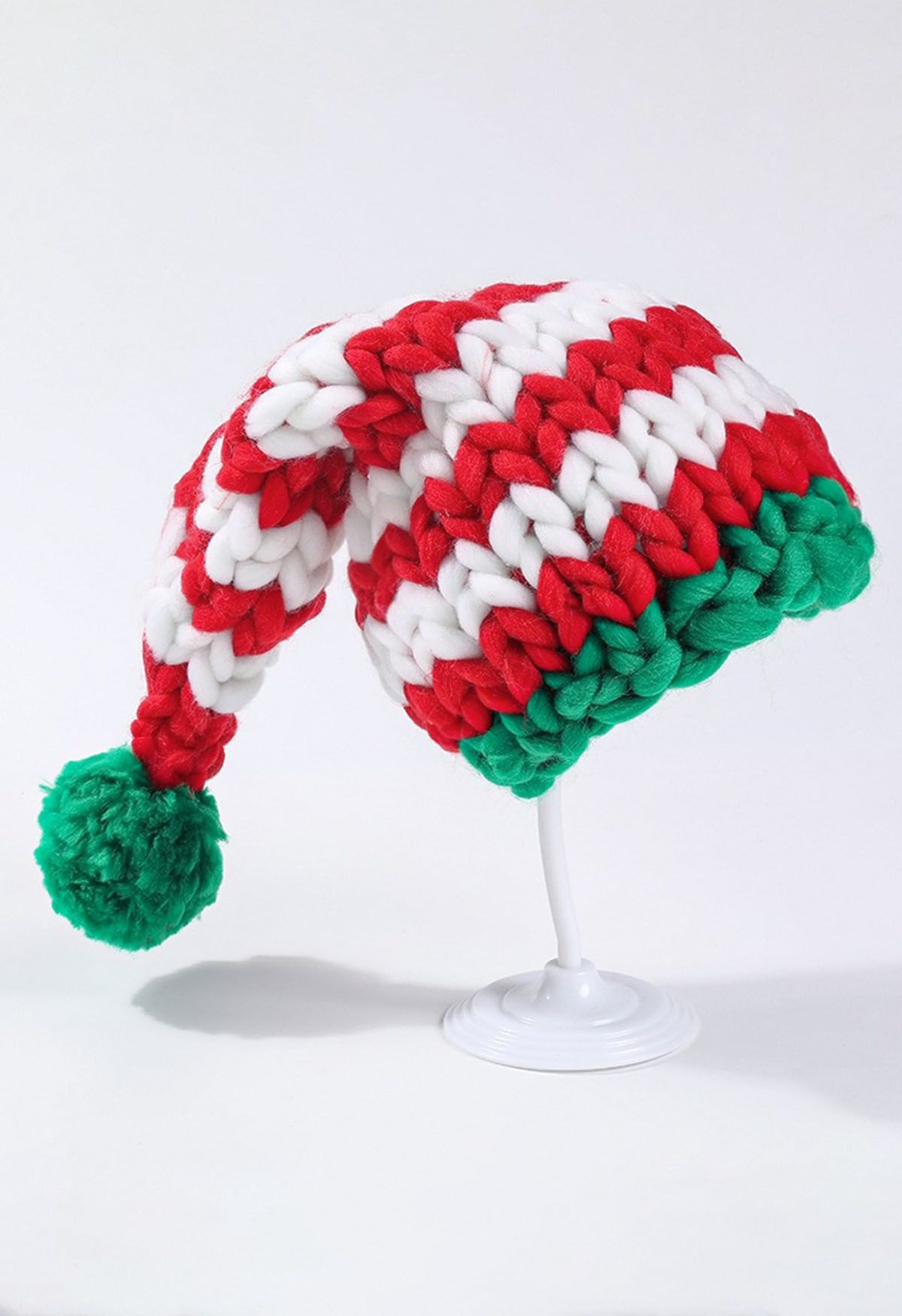 Bonnet de Noël tricoté à la main avec pompon tressé à rayures