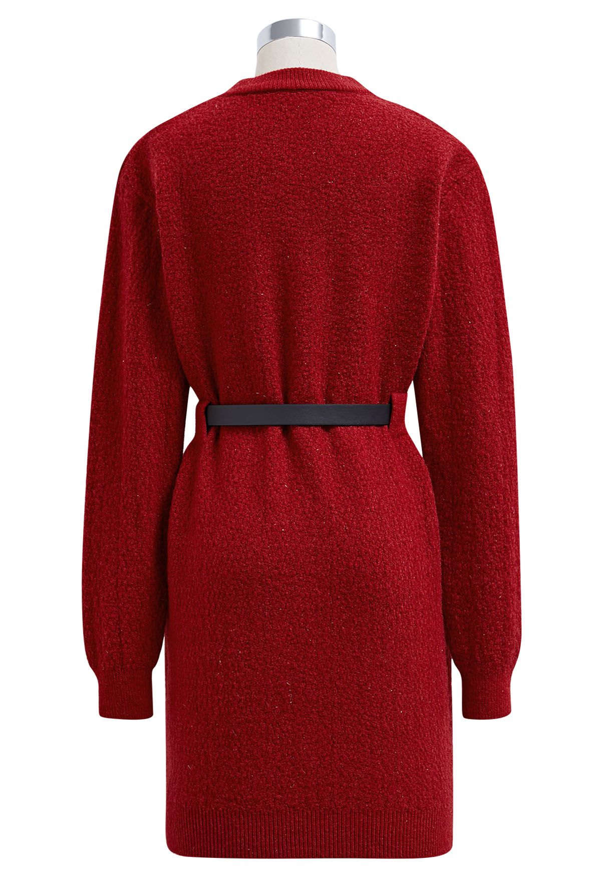 Robe pull courte avec ceinture et poches plaquées en rouge