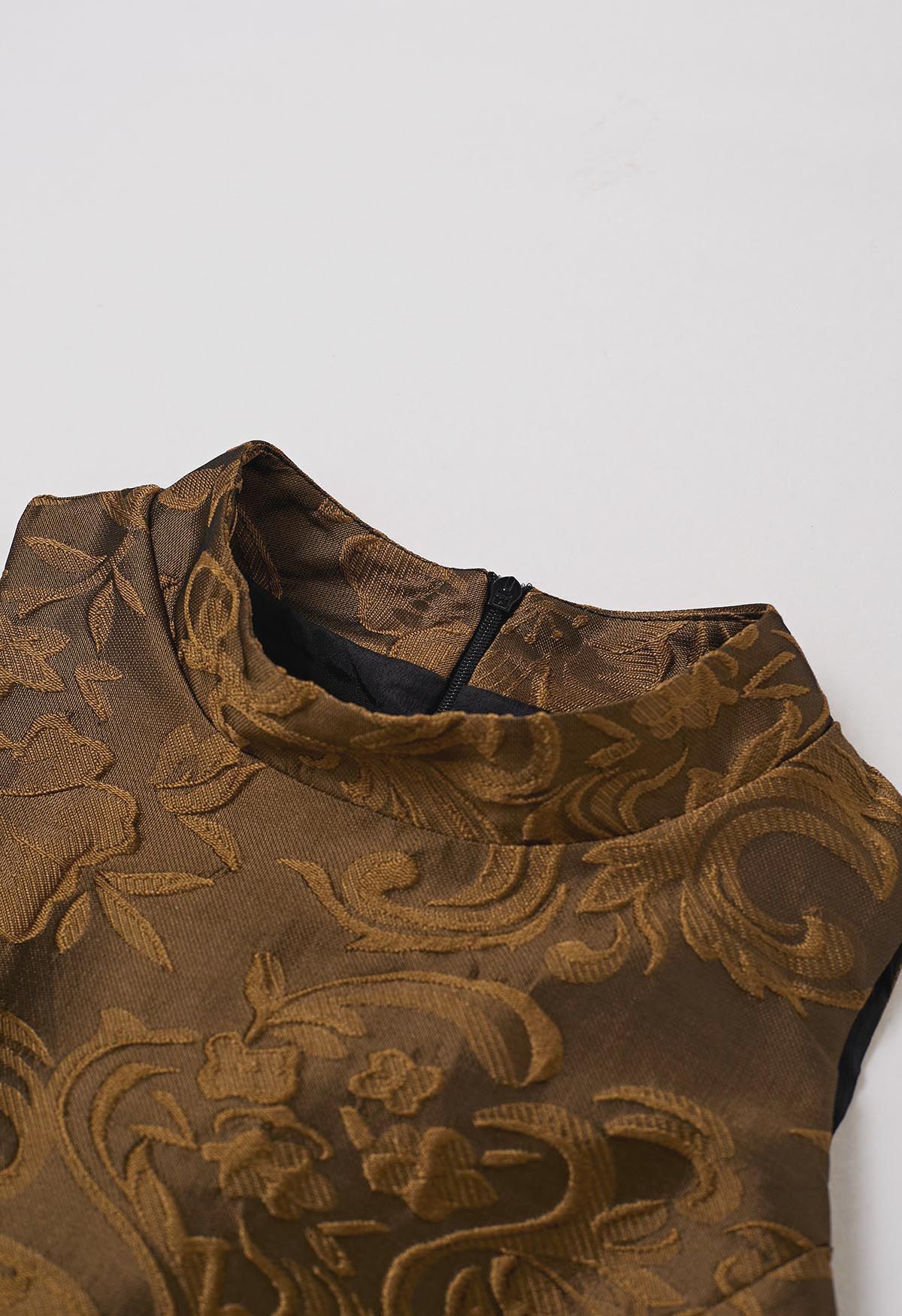 Magnifique robe sans manches en jacquard fleuri en bronze