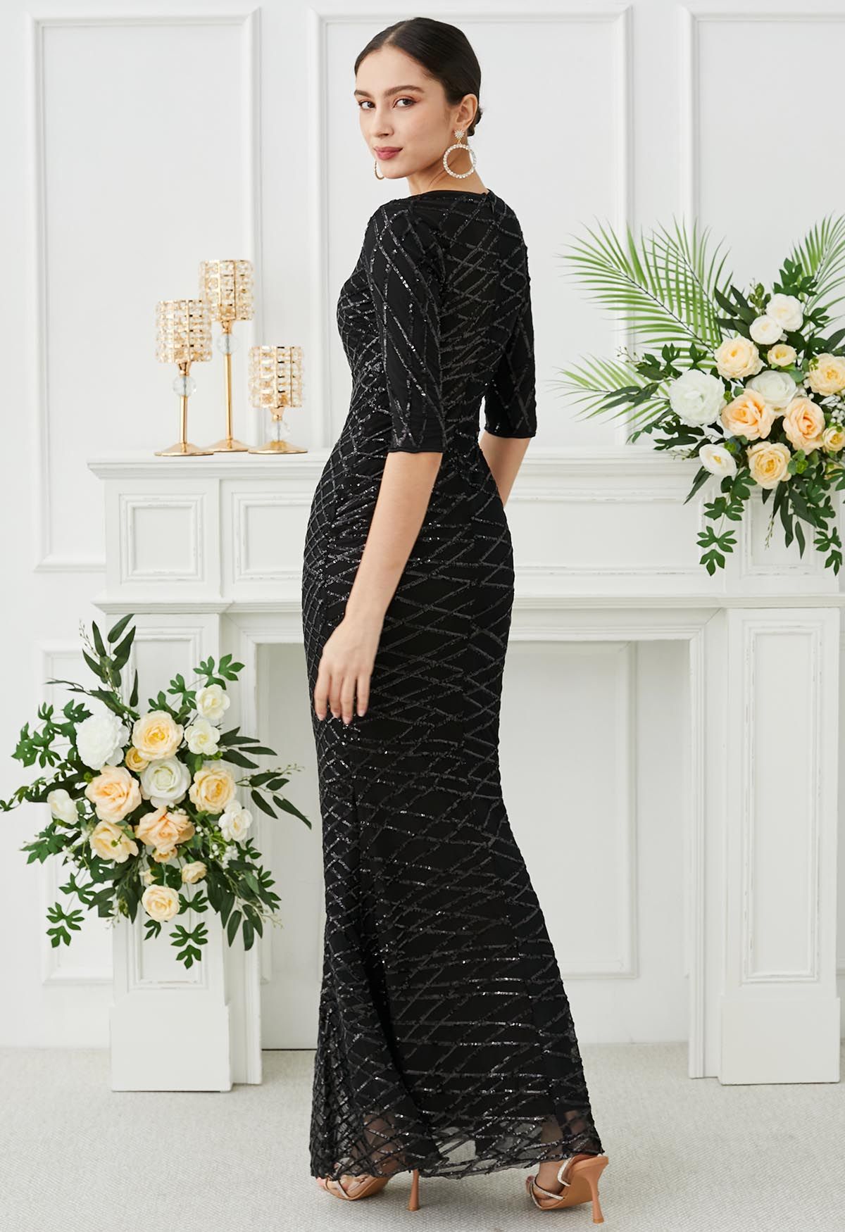 Robe sirène opulente à sequins géométriques en noir