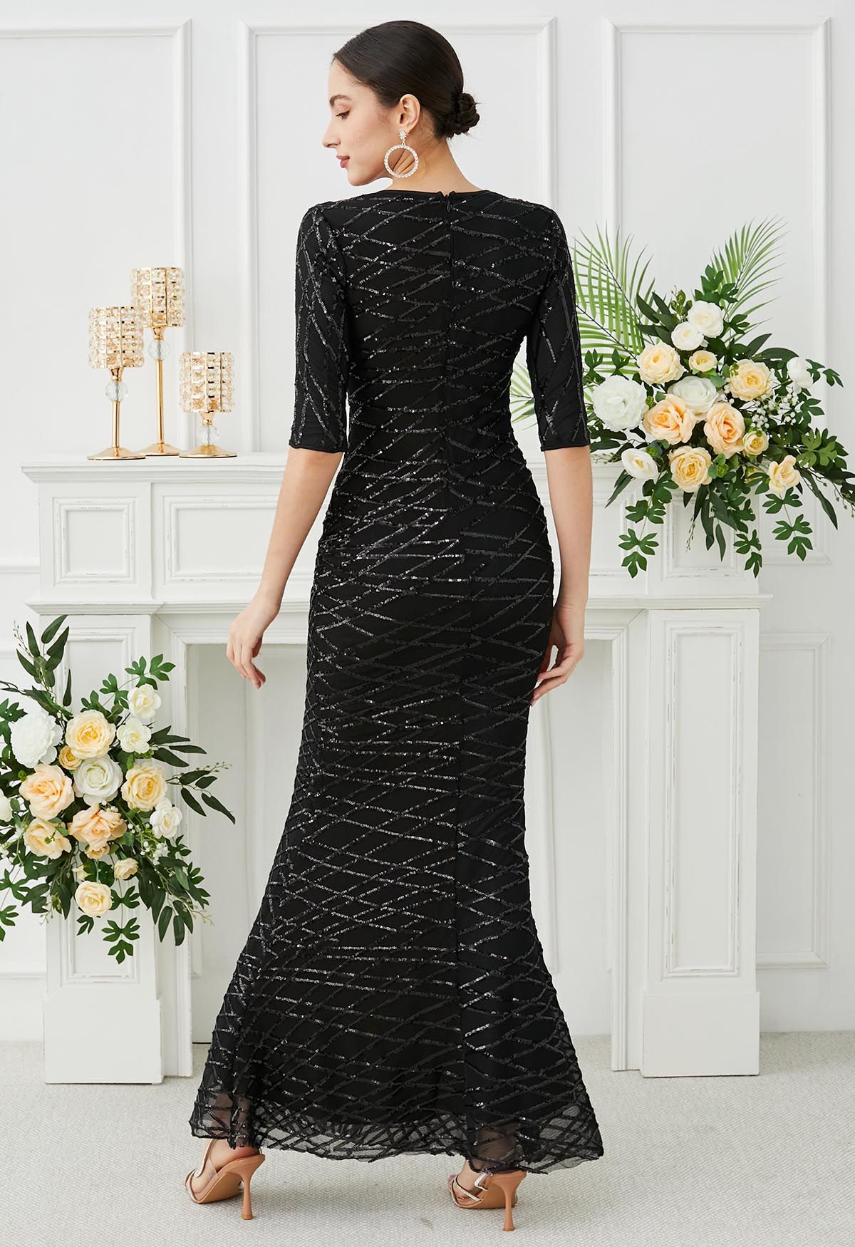 Robe sirène opulente à sequins géométriques en noir