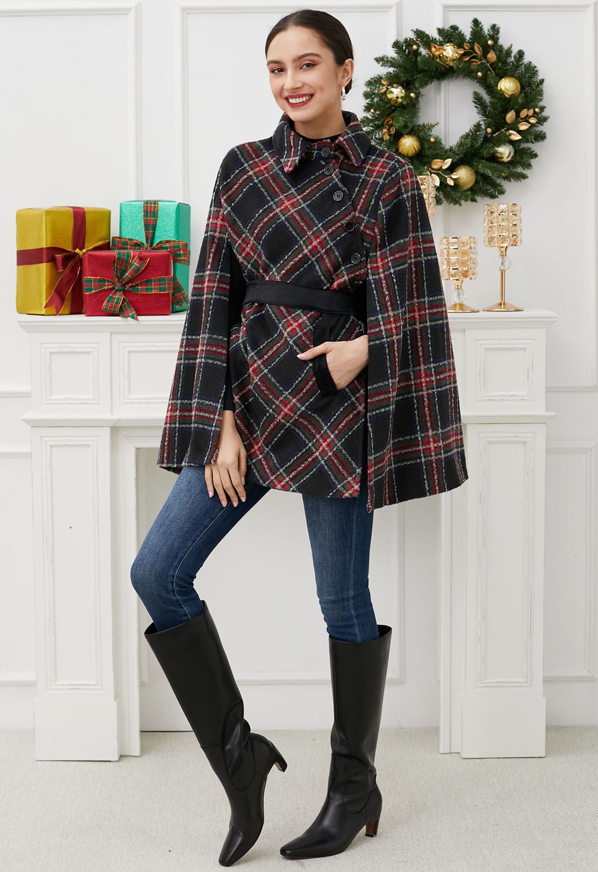 Manteau cape en tartan avec ceinture et boutons en noir