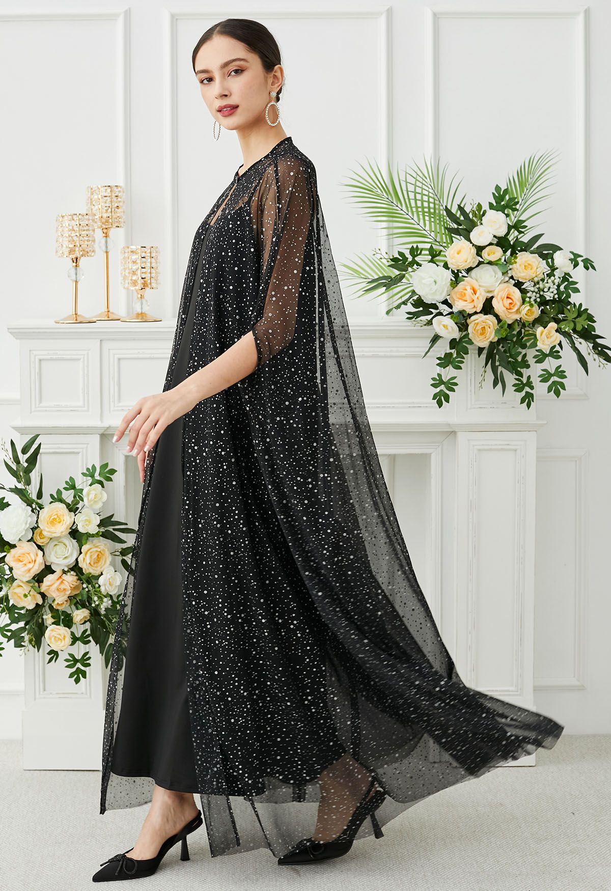 Robe longue cape en maille pailletée noire