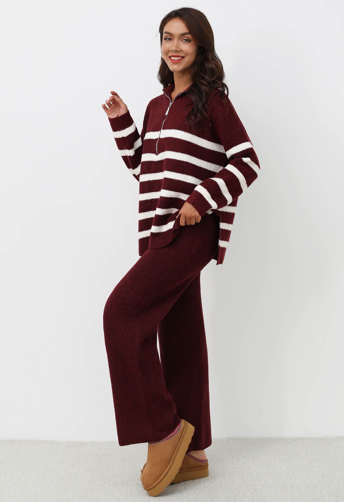 Ensemble pull et pantalon à demi-zip à rayures bordeaux