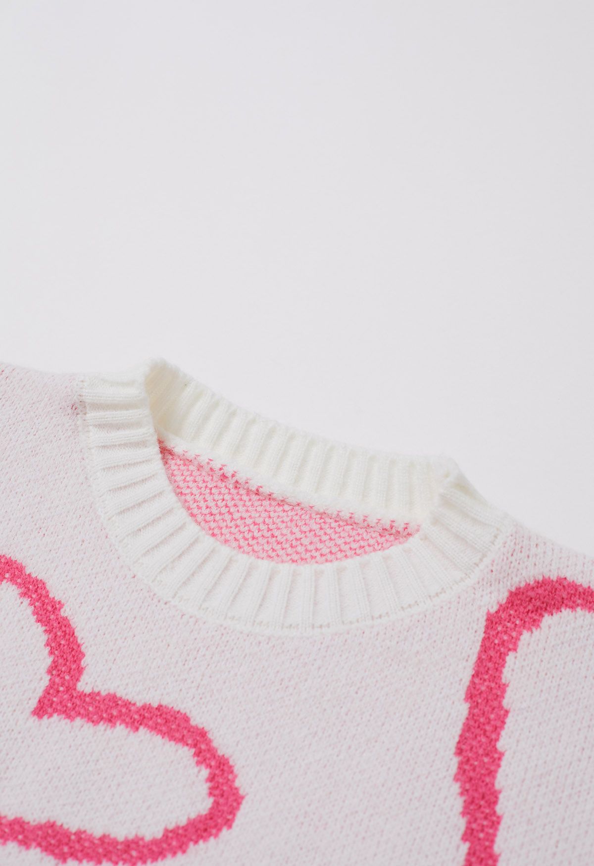 Pull ras du cou en tricot Lovable Heart en rose clair