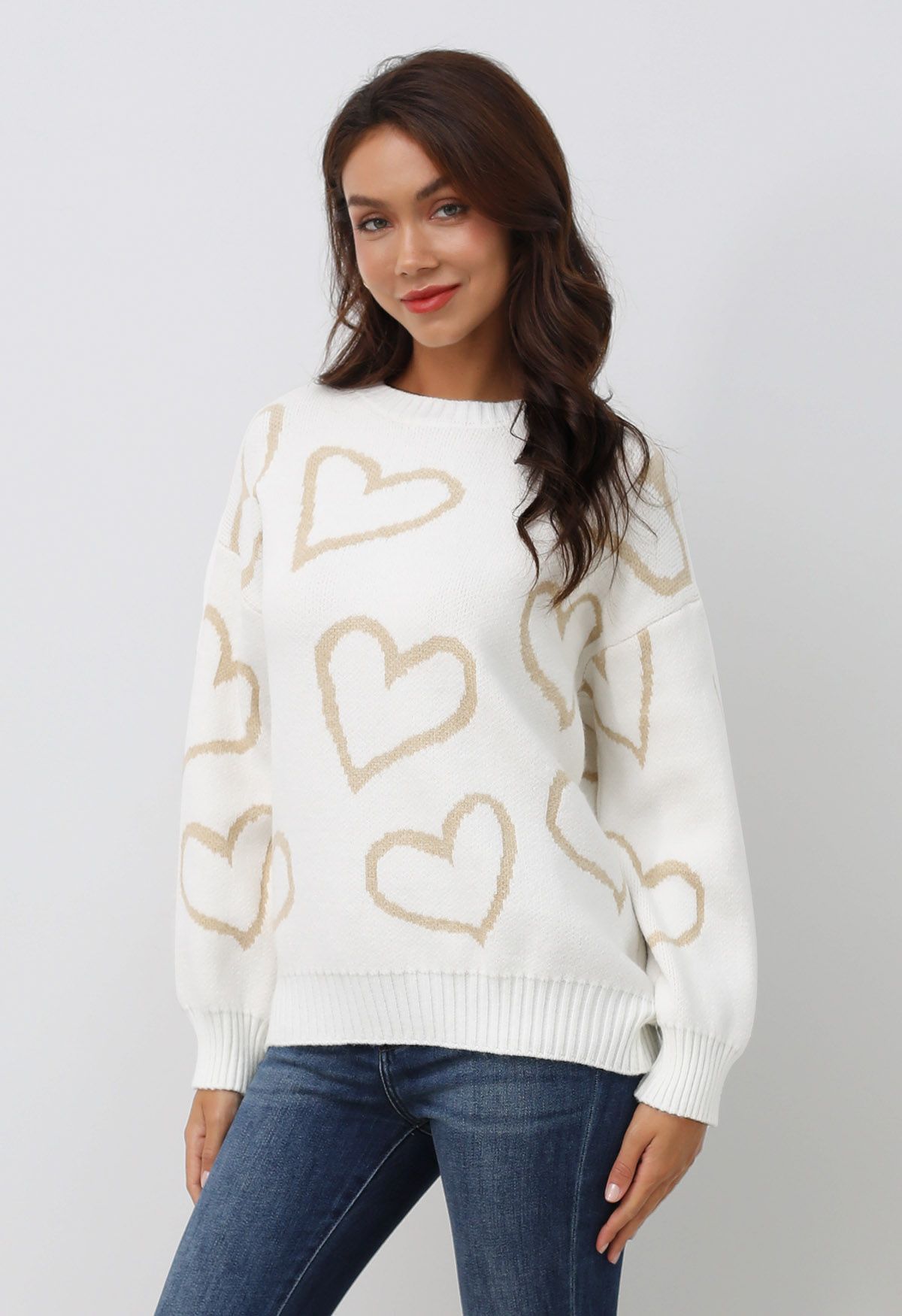 Pull ras du cou en tricot Lovable Heart en blanc