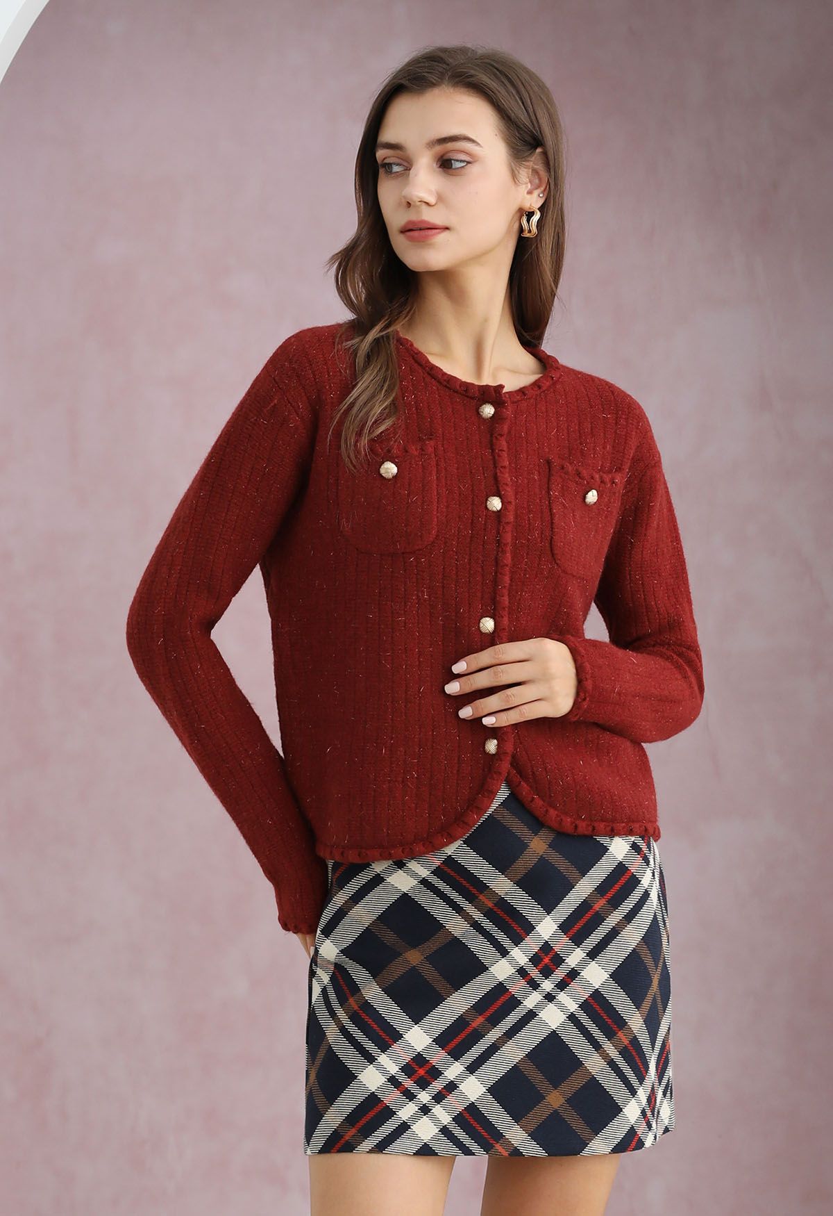 Cardigan boutonné en tricot à bordures à franges brillantes en rouge