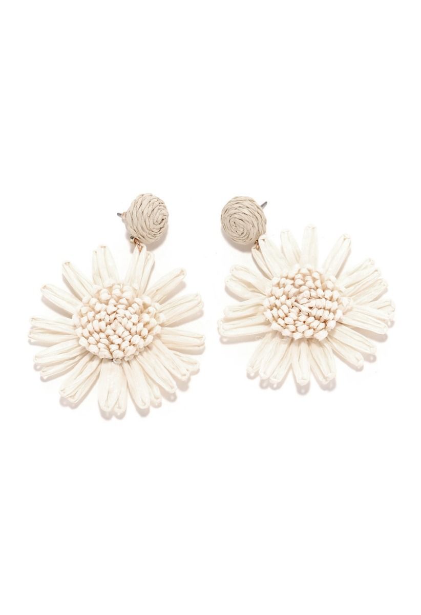 Boucles d'oreilles en raphia tissées à la main en blanc avec motif tournesol