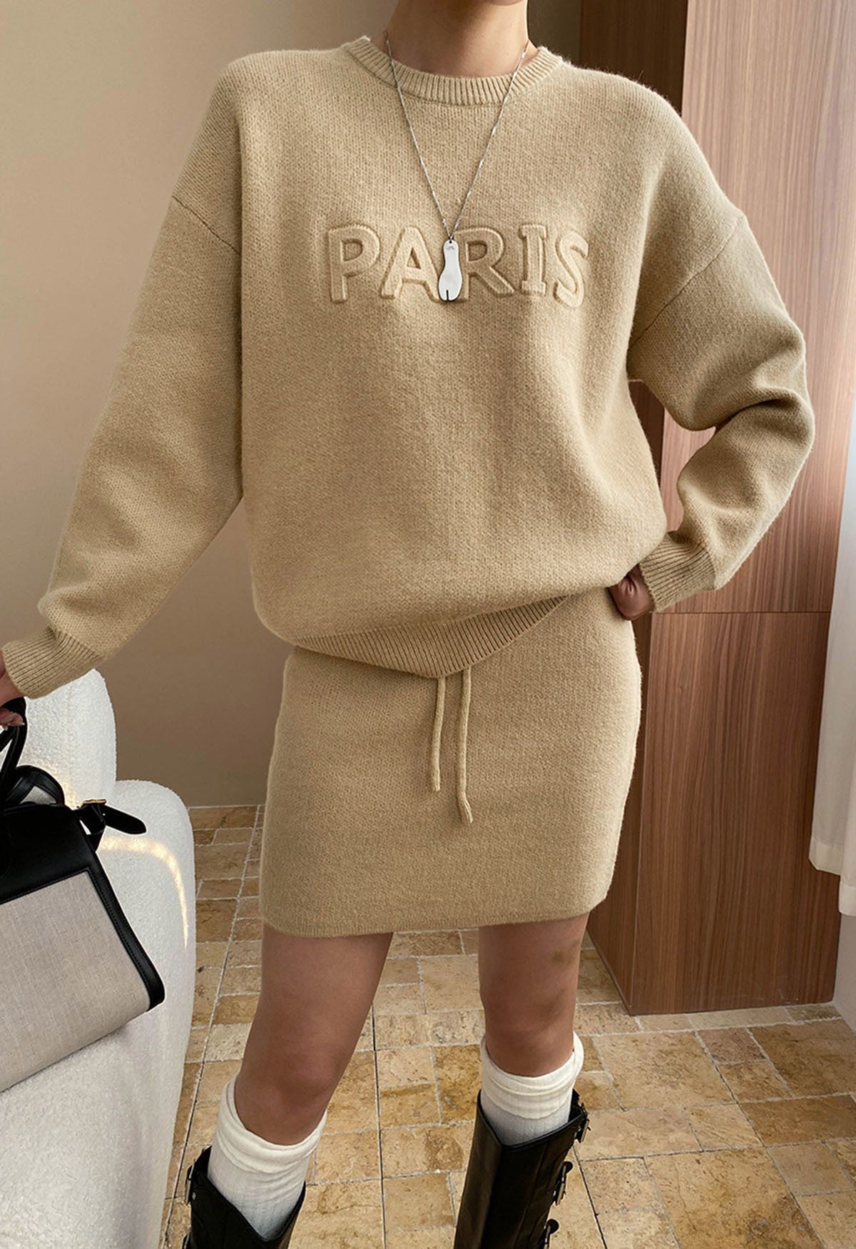 Ensemble pull et jupe en maille Paris Letter en camel