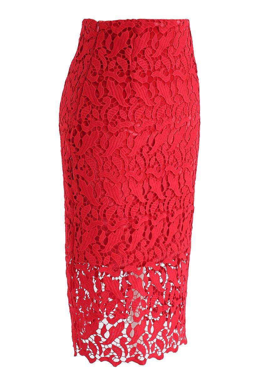 Jupe crayon au crochet de forme élégante en rouge