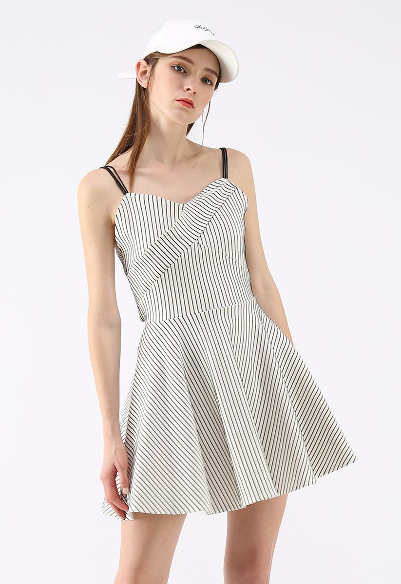 Be the Light Cami Dress à rayures blanches