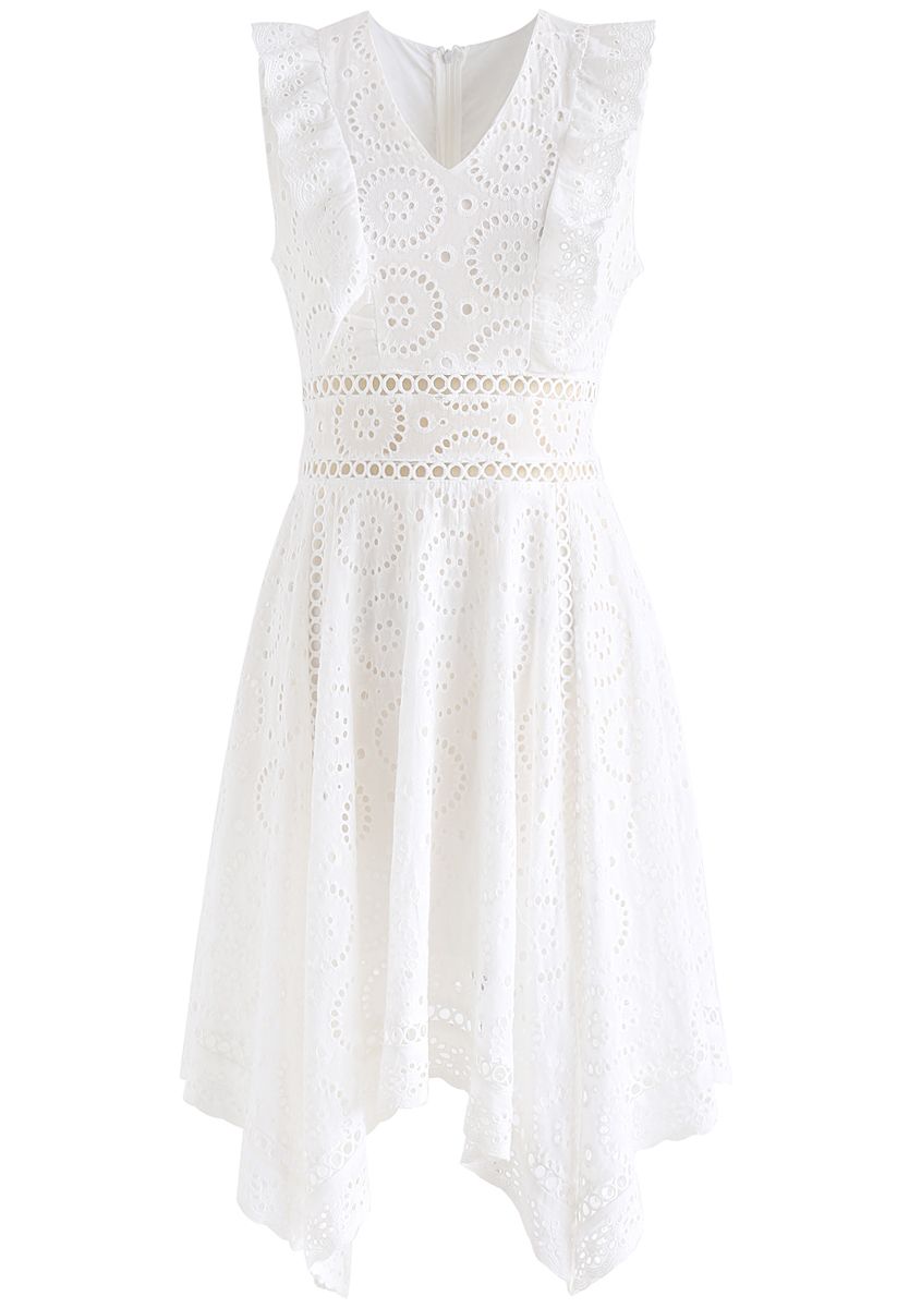 Une robe à œillets florale Un rêve divin blanche