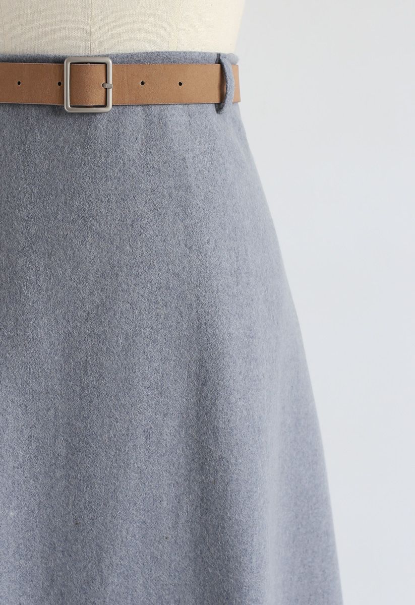 Position exceptionnelle jupe trapèze gris