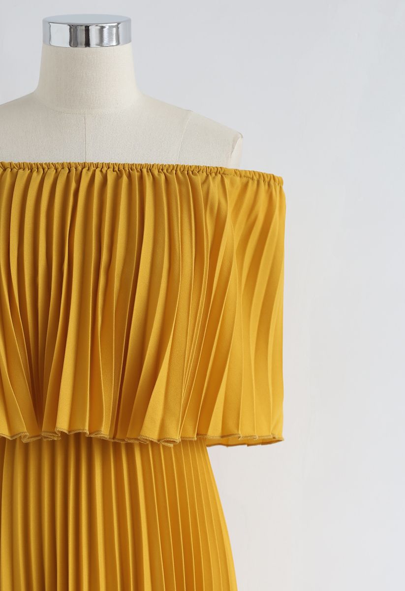 Robe longue plissée à épaule dénudée – couleur Moutarde