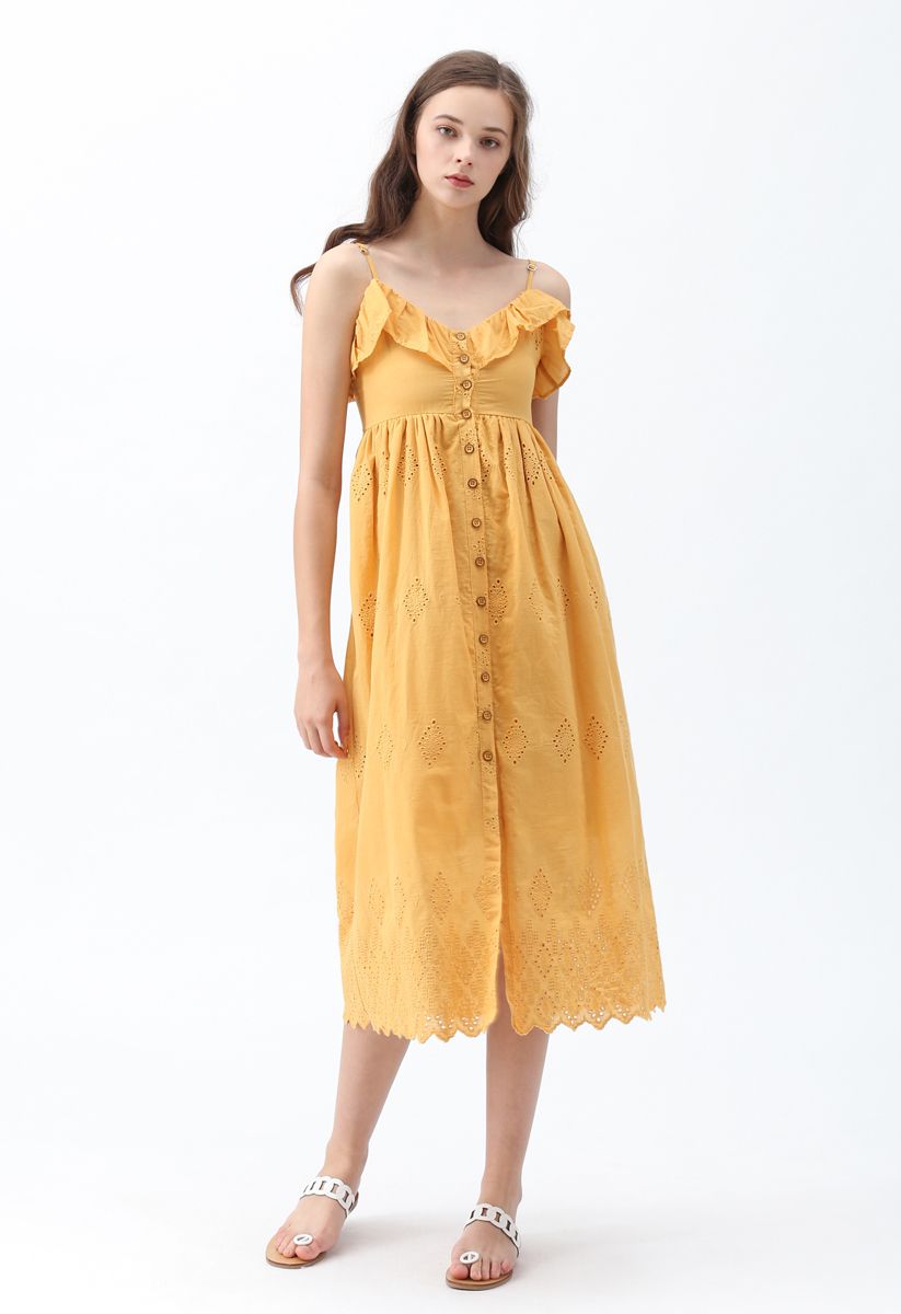 Belle robe cami brodée à la moutarde
