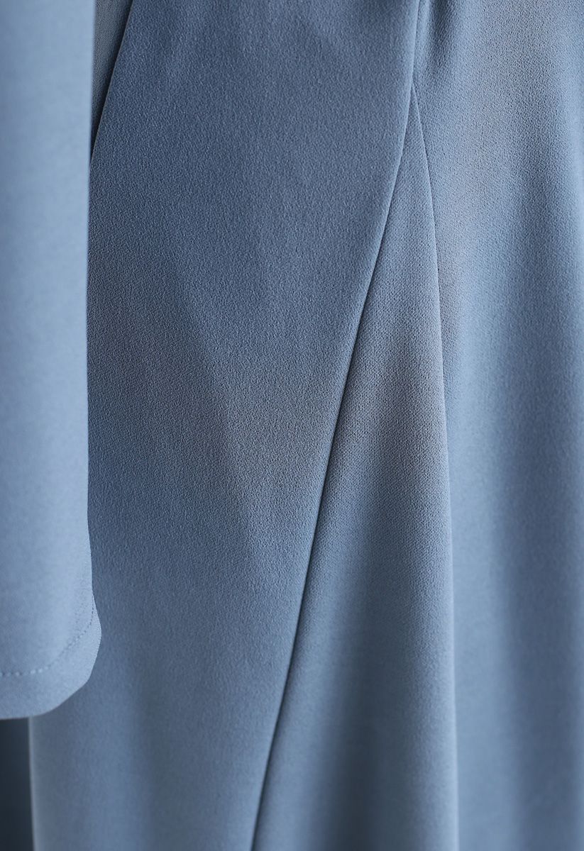 Robe longue à double boutonnage avec nœud papillon et nœud en bleu poussiéreux