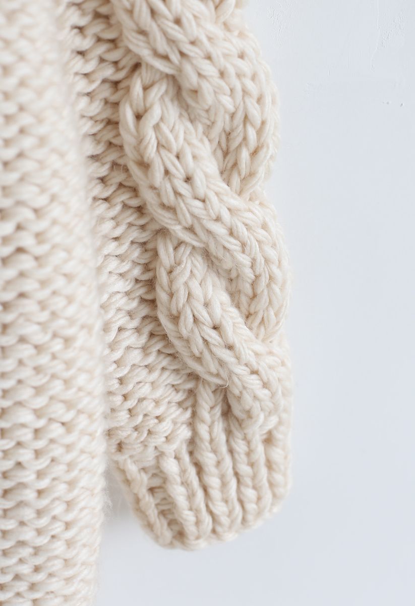 Cardigan épais tricoté à la main avec bordure torsadée