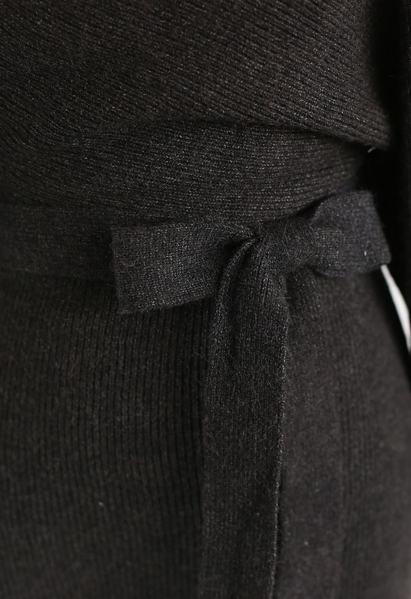 Robe en maille enveloppée Allure moderne en noir