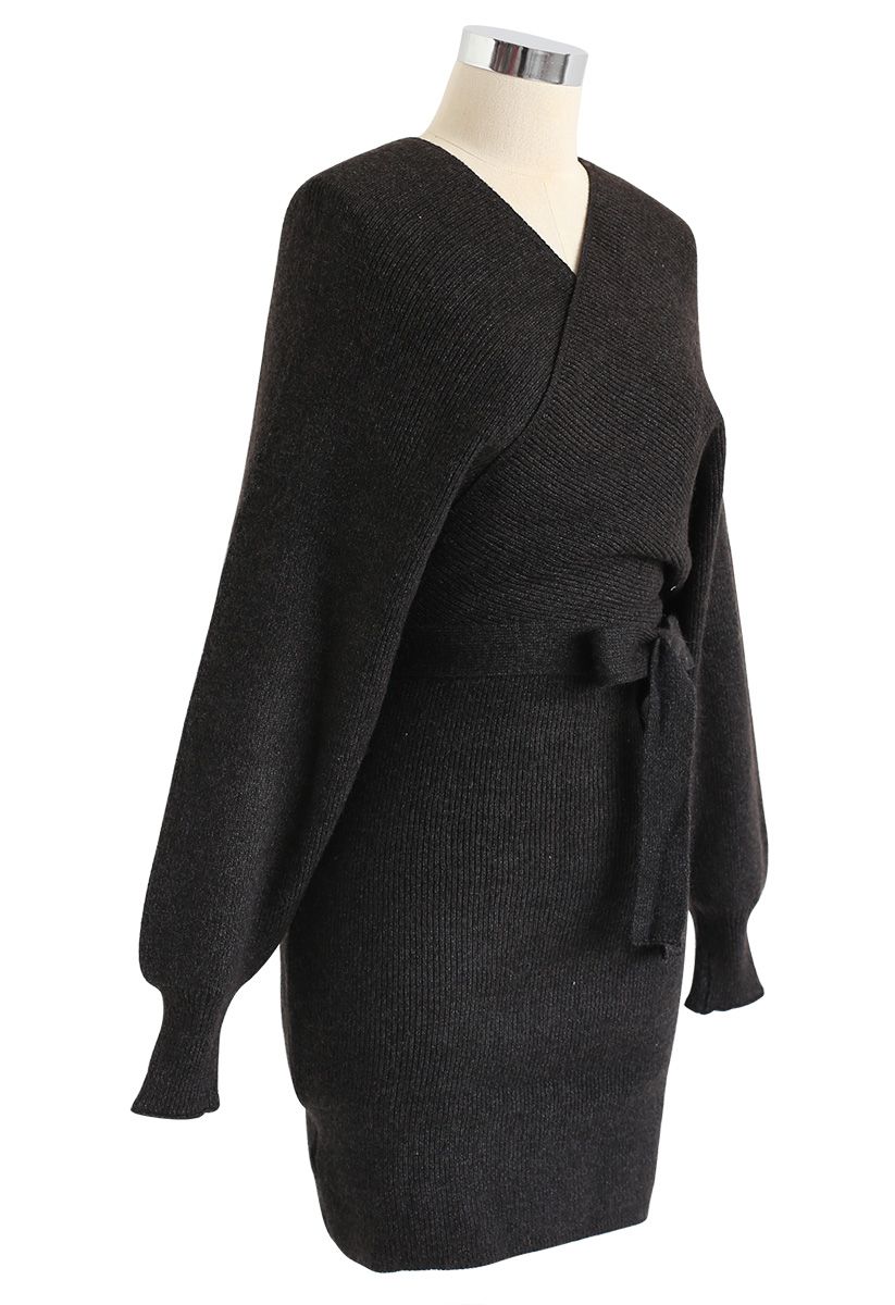 Robe en maille enveloppée Allure moderne en noir
