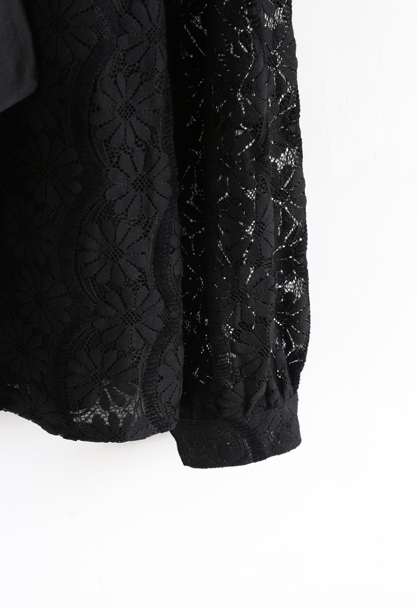 Chemise à col noué en dentelle florale noire