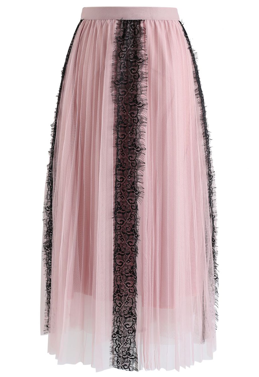 Jupe mi-longue en tulle avec bordure en dentelle rose