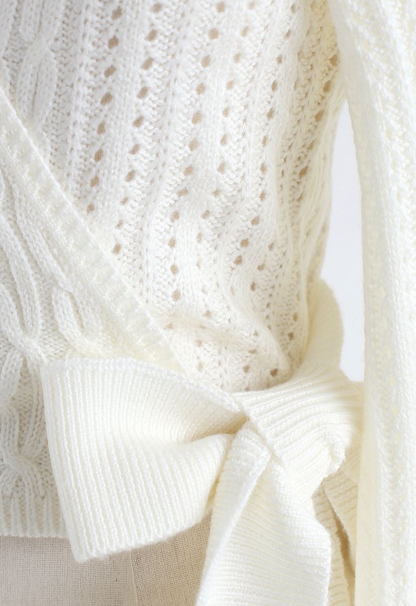 Haut cache-cœur en tricot à manches évasées évidées en crème