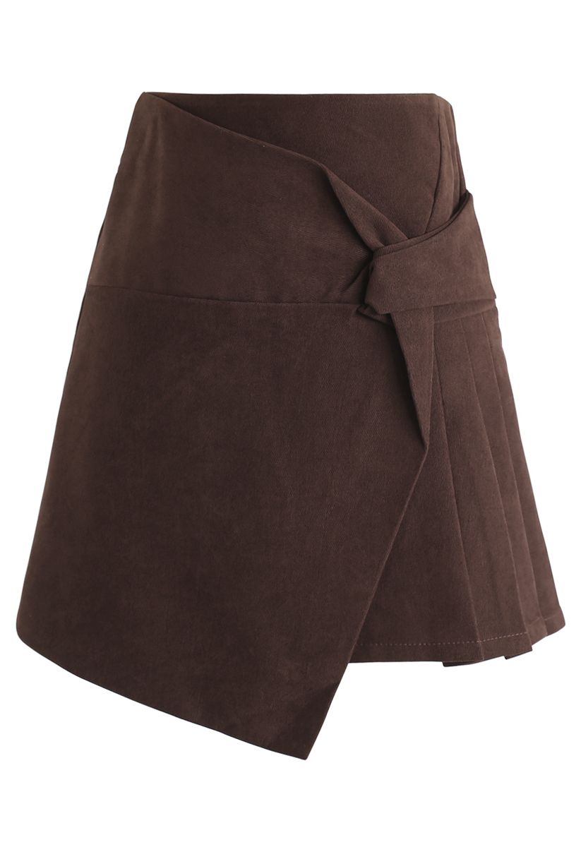 Mini jupe plissée à rabat en marron