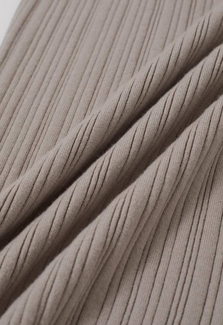 Robe longue ajustée en tricot texturé à rayures en avoine