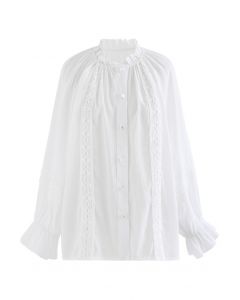 Chemise ample à manches bouffantes et bordure en crochet en blanc