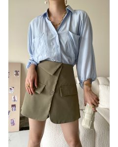 Mini jupe-short taille haute avec poche à rabat en kaki