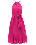 Robe plissée à taille nouée à encolure licou en rose vif