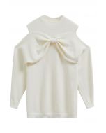 Pull en tricot à épaules dénudées et nœud papillon en crème