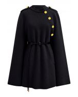 Manteau cape ceinturé à boutons dorés en noir