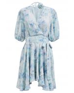 Mini-robe portefeuille à fleurs bleu aquarelle avec tour de cou