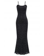 Robe longue moulante en maille ornée de strass en noir