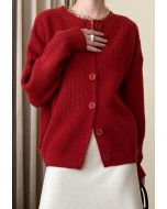 Cardigan boutonné en tricot côtelé doux et délicat en rouge