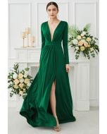 Robe longue fendue devant à décolleté en V profond en vert