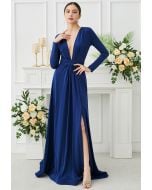 Robe longue fendue devant à décolleté en V profond en bleu marine