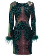 Robe moulante à paillettes éblouissantes et bordure en plumes de vigne en vert foncé