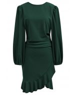 Robe mini tulipe à volants latéraux froncés en vert foncé